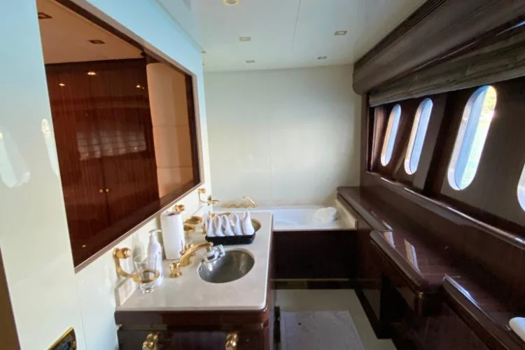 gallery-646dc1ad23969