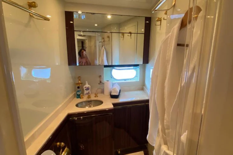 gallery-646dc209d671a