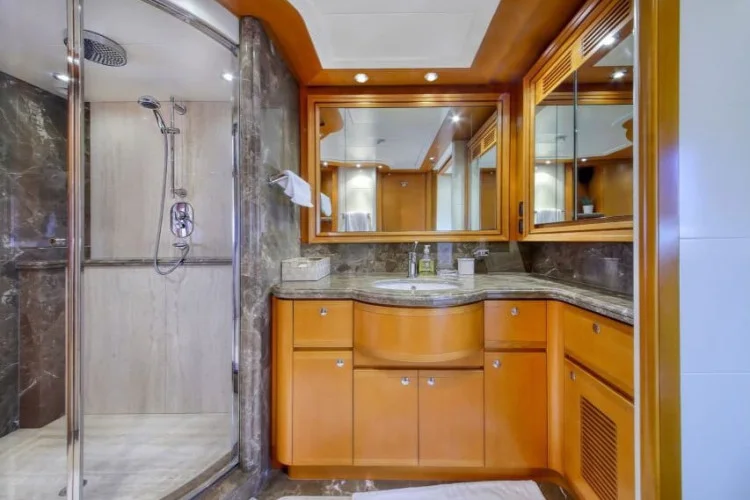 gallery-646f30d5e244f