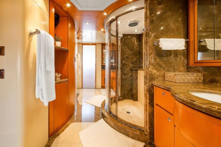 gallery-646f30e7a1f28