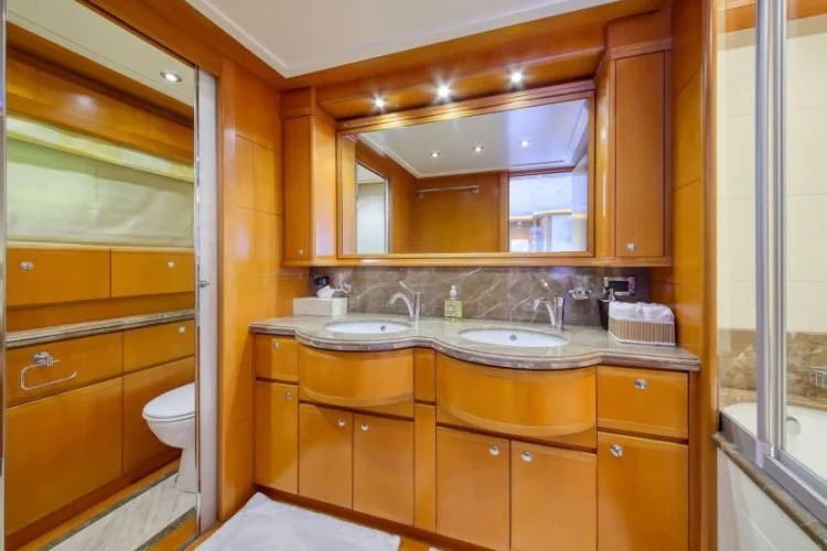 gallery-646f30f25a0db