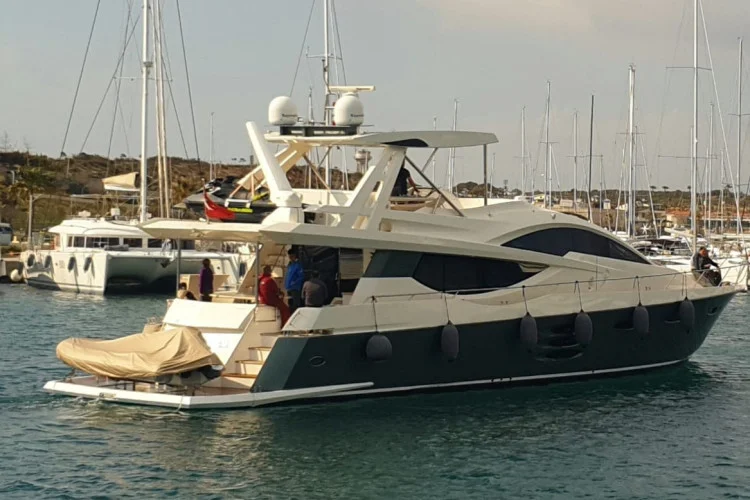 gallery-646fe276c8353