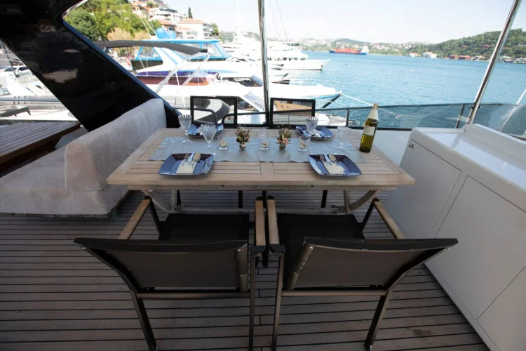 gallery-646fe425e60de