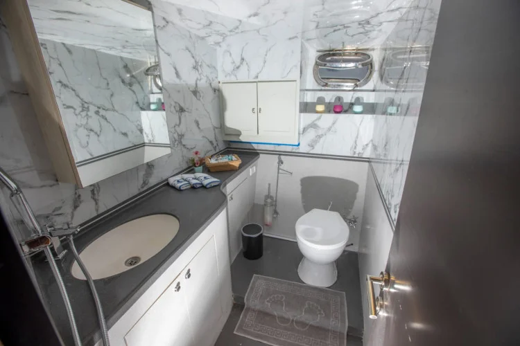 gallery-646fe4ce812fb