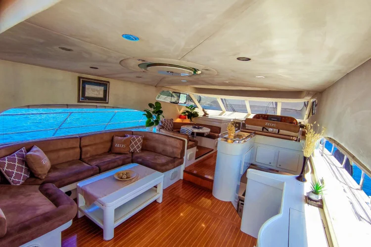 gallery-646fe59095948