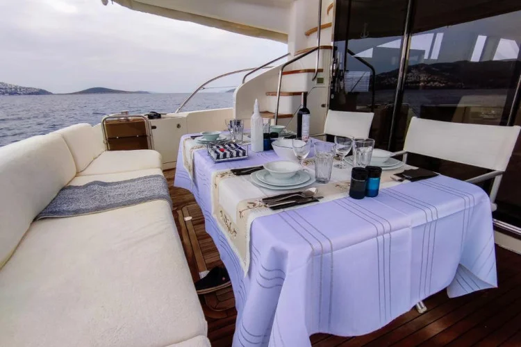 gallery-647072037f901