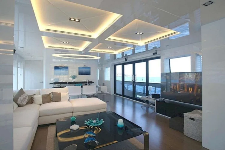 gallery-64707699397bb