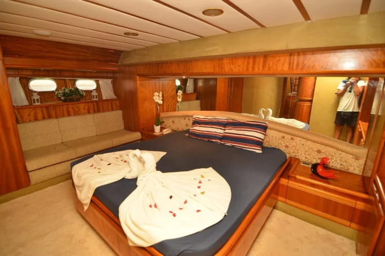 gallery-6470a7bb75e20