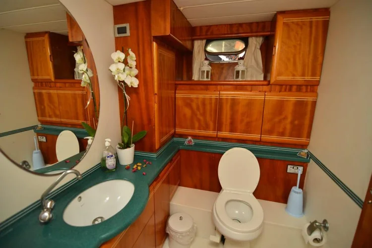 gallery-6470a7ee86892