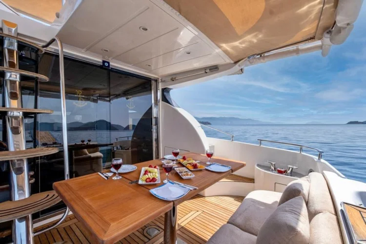 gallery-647482cfe9943