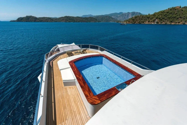 gallery-647523d549193