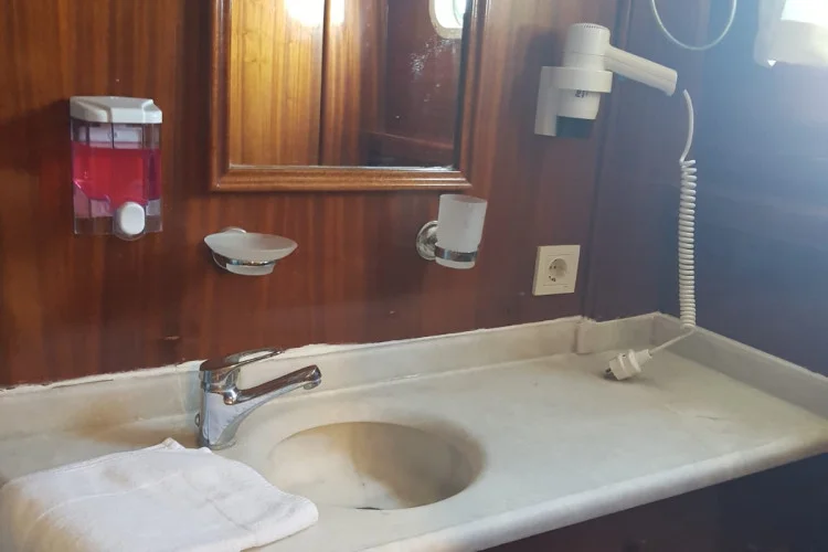 gallery-6486c5620b40a