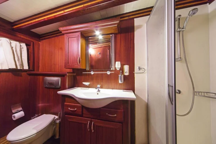 gallery-6486d3b0b7d45