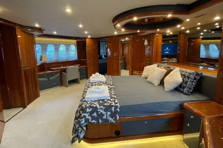 gallery-6649320837c1f