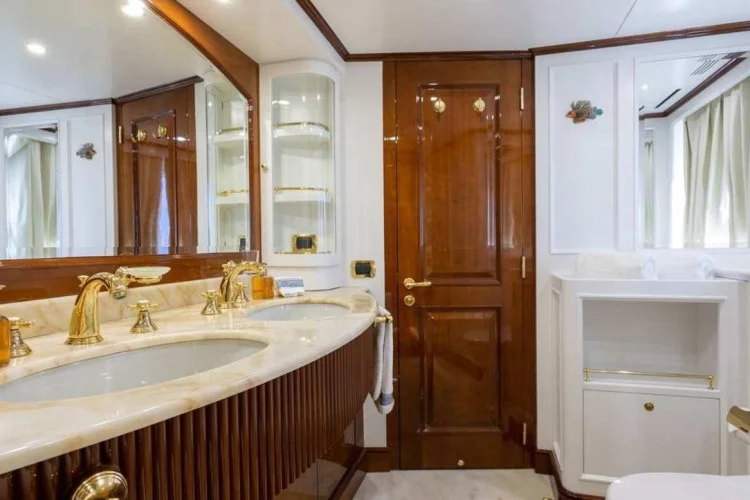 gallery-664ba297d200a